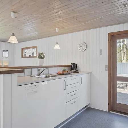 Ketildor - 100m From The Sea By Interhome Feriehus